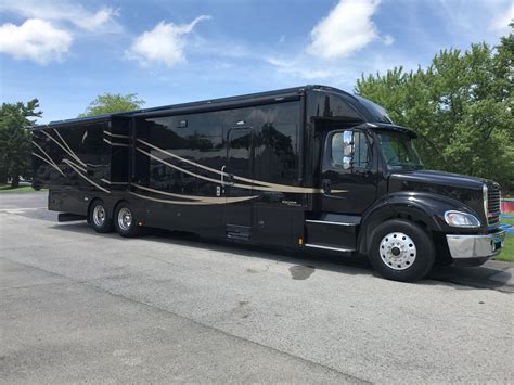 Equine motorcoach for sale - The floorplan features a unique rear kitchen design with all the amenities of a larger unit. The cabover bed is extra roomy making the compact RV the ideal unit for two adults of any age and a dinette folding to an extra bed allows for a child. With 6.5 foot/2 meter ceilings and walk through convenience even tall campers can enjoy the compact RV.